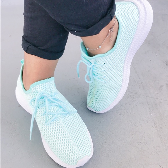 Ladies pull on light weight lace sneakers. Teal - Picture 4 of 5